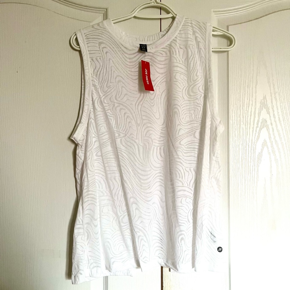 NWT White Geometric Muscle Tee with Tie Back